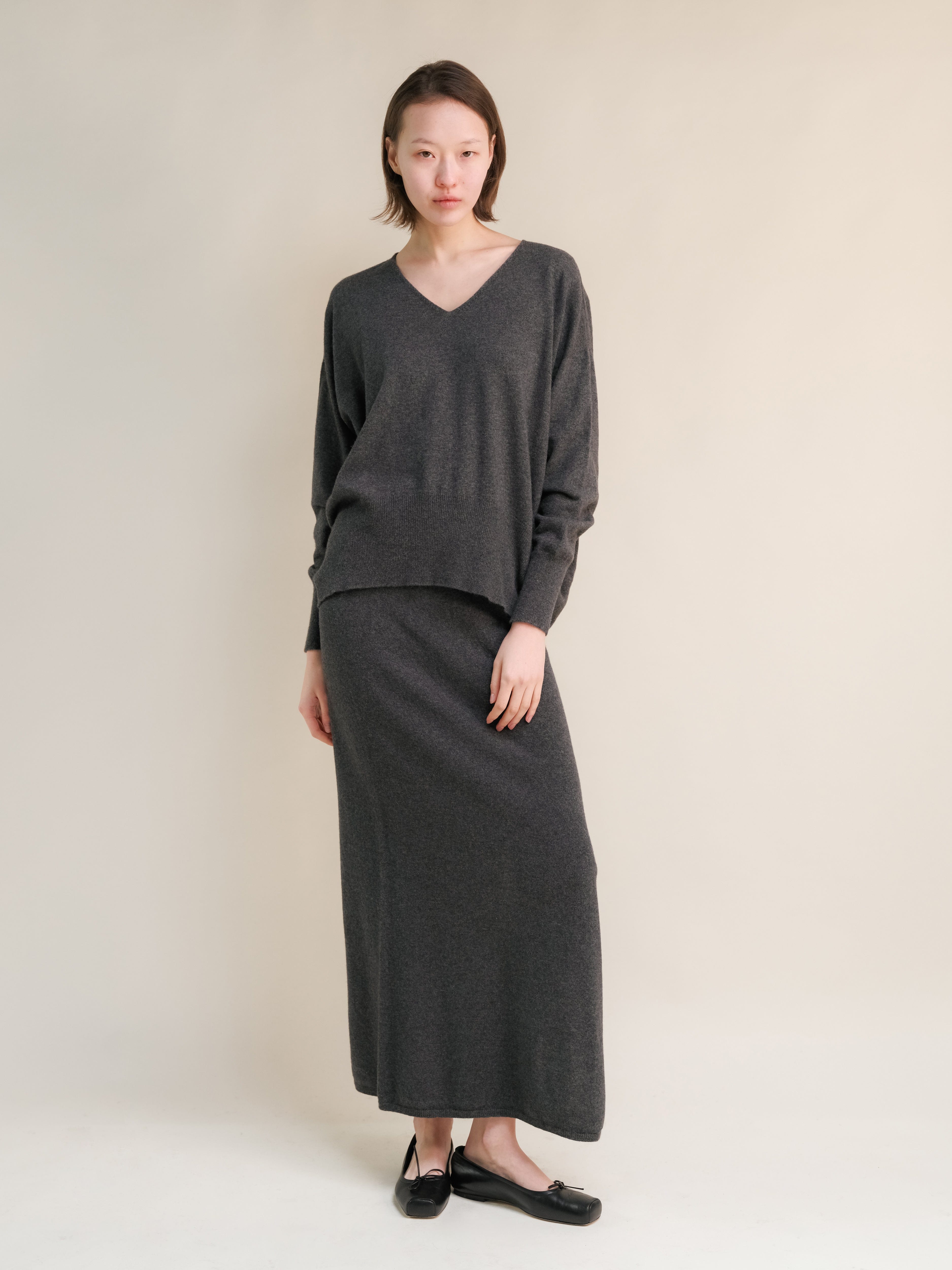 Cashmere Blend High-Waist Long Skirt With Side Slit (3D-Knit) - Image 24
