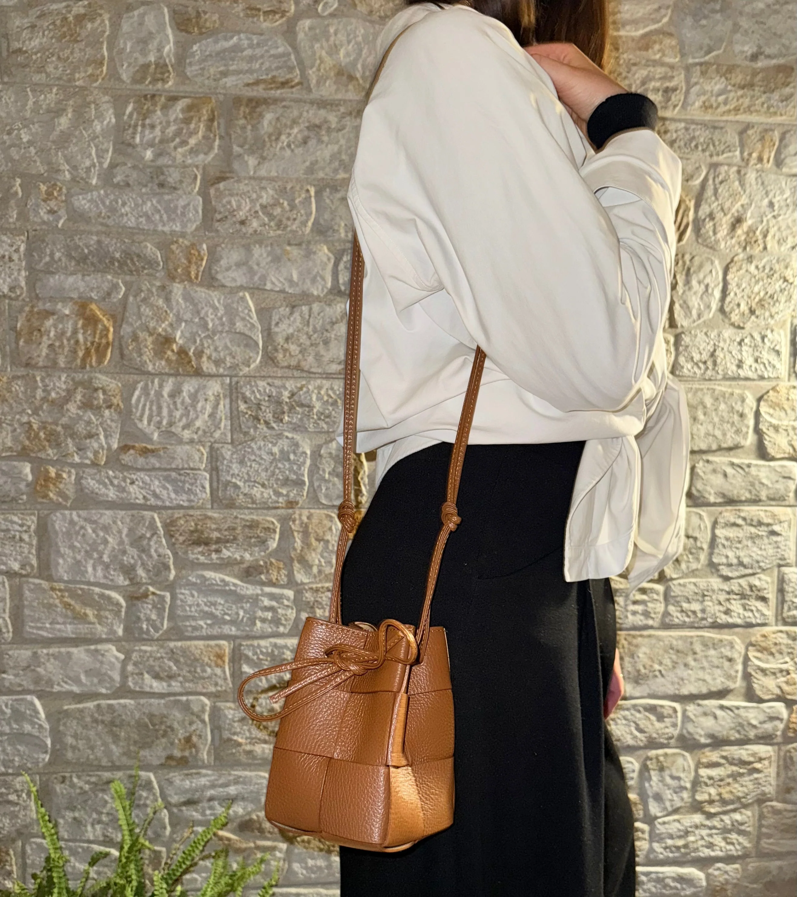 Emi - Handmade Drawstring Woven Crossbody Bag - Image 7
