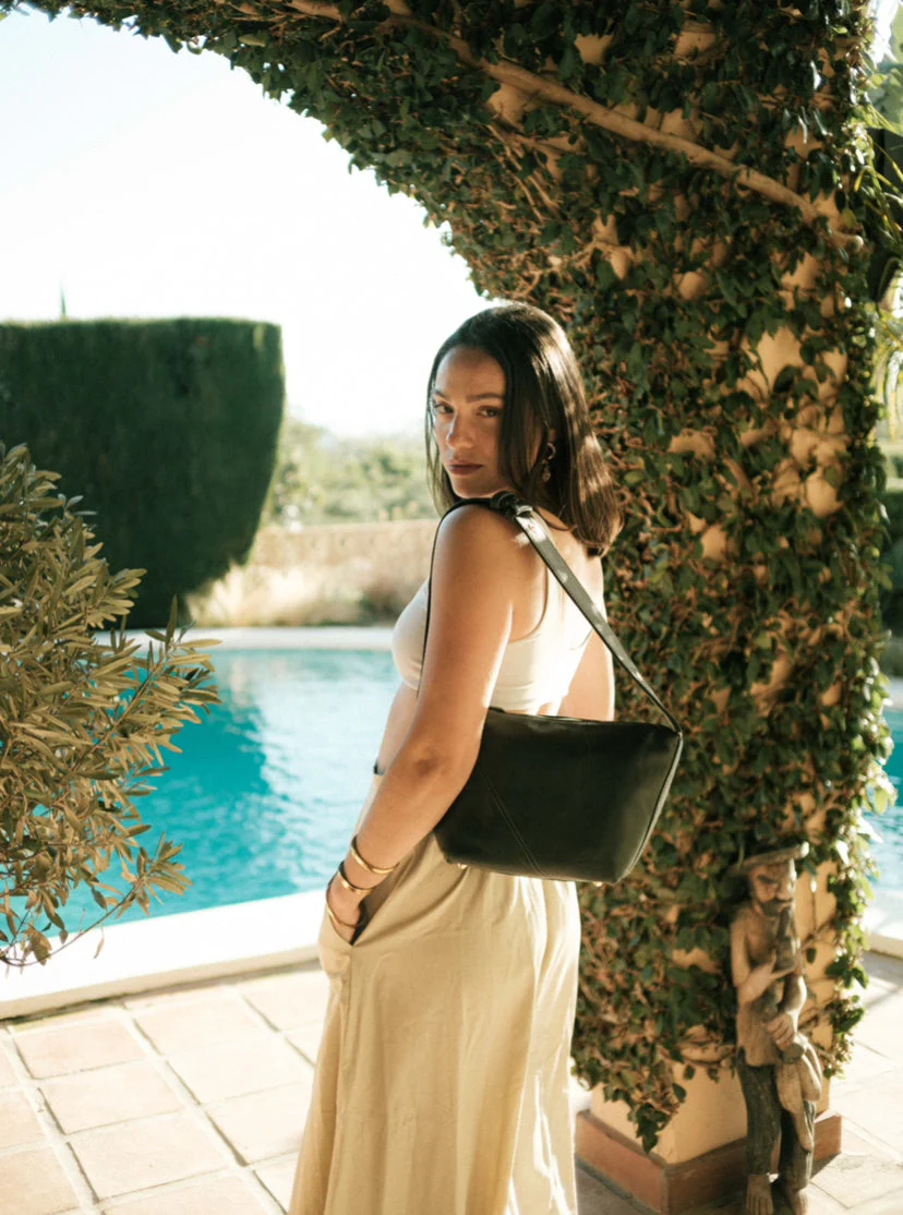 Evy - Genuine Leather Pouch Shoulder Bag - Black - Image 3