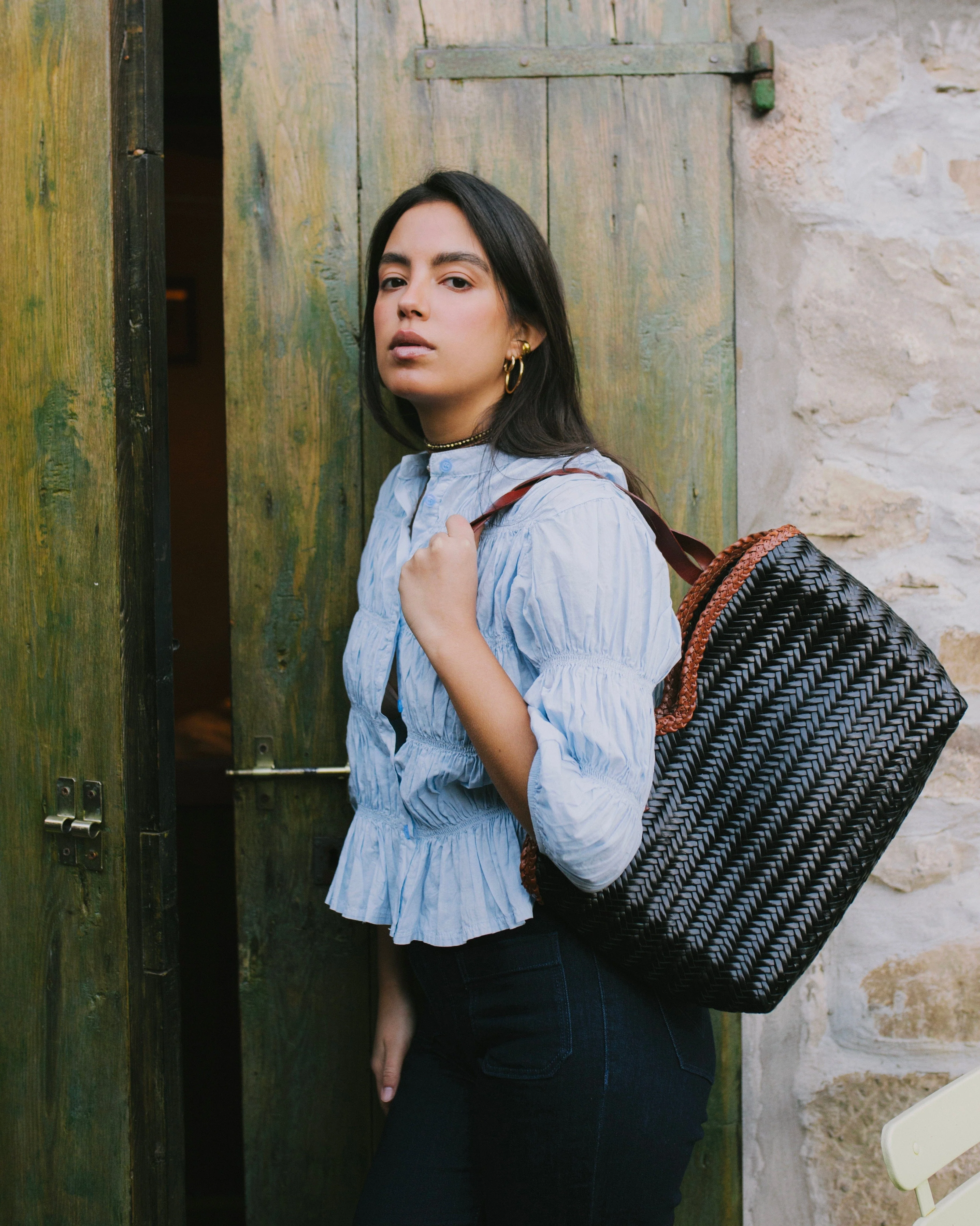 Léafa - Handwoven Leather Shoulder Bag | Brown & Black - Image 6