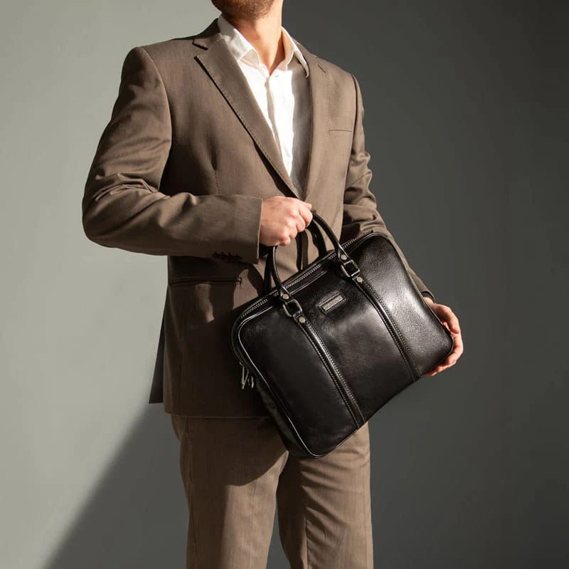 Prato - Exclusive leather laptop case | TL141283