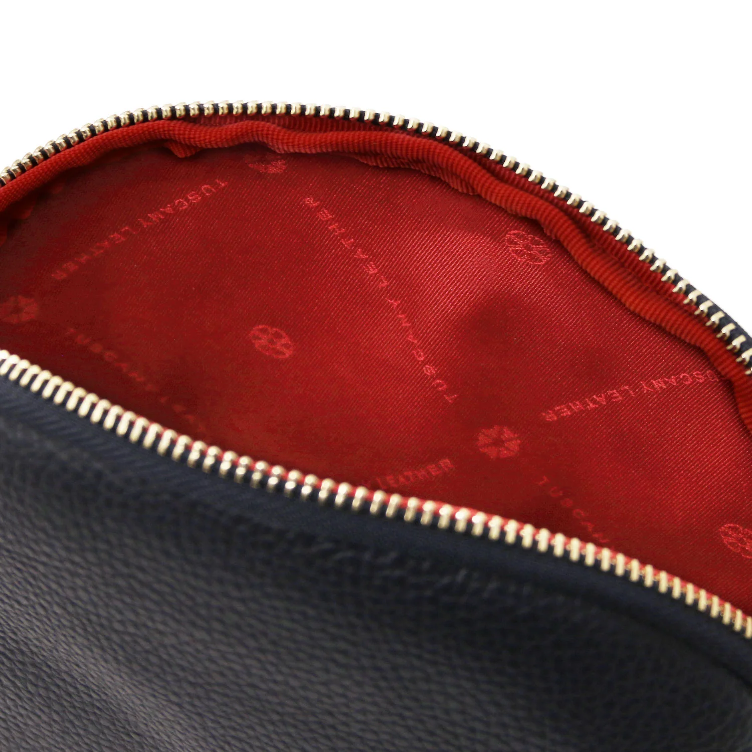 Vera - Soft leather toiletry case | TL142438 - Image 43
